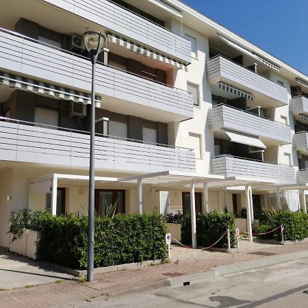 Condominio Diana Est- Gemini 비비오네 외부 사진