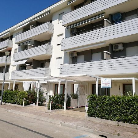 Condominio Diana Est- Gemini 비비오네 외부 사진